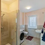 Feel Free Apartment *